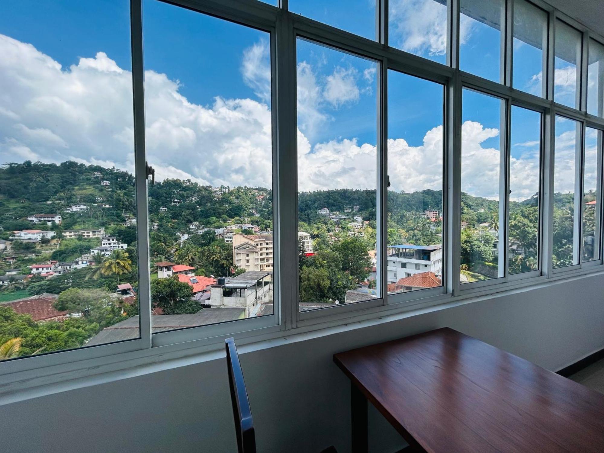 The Terrace Kandy Luaran gambar